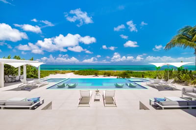 Luxury Villa Photo #2