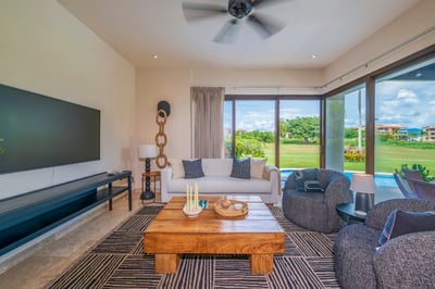 Luxury Villa Photo #22