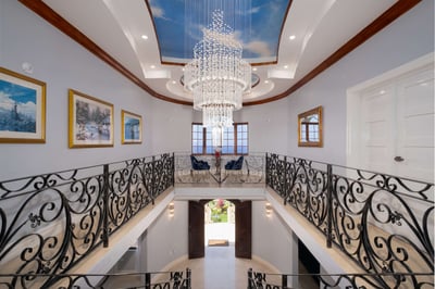 Luxury Villa Photo #26