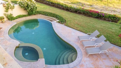 Luxury Villa Photo #9