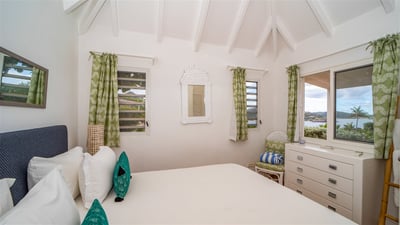 Luxury Villa Photo #39