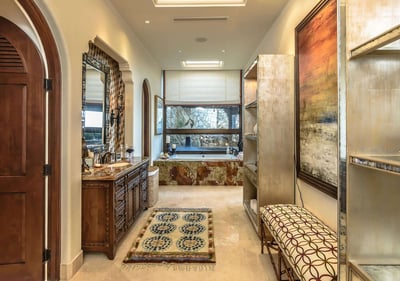 Luxury Villa Photo #43