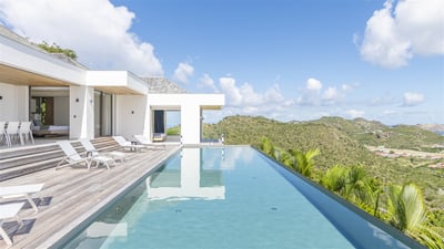 Luxury Villa Photo #13
