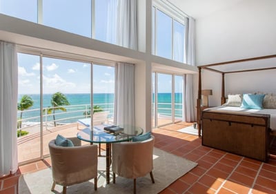 Luxury Villa Photo #13