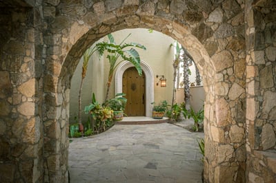 Luxury Villa Photo #29