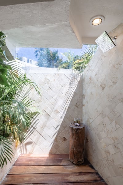 Luxury Villa Photo #21
