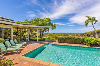 Luxury Villa Photo #2