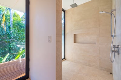Luxury Villa Photo #31