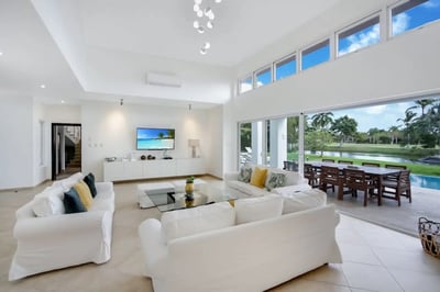 Luxury Villa Photo #15
