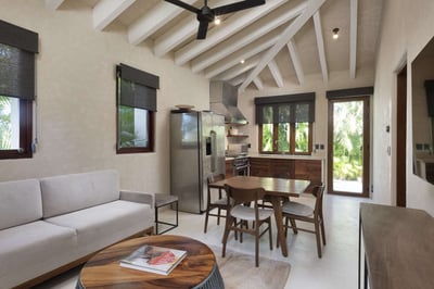 Luxury Villa Photo #17