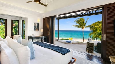 Luxury Villa Photo #38