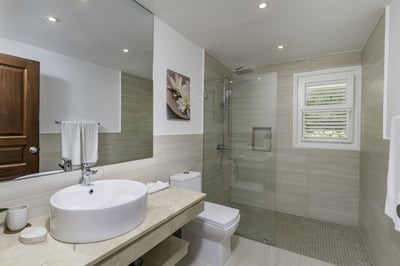 Luxury Villa Photo #37
