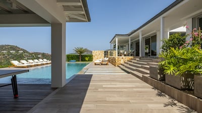 Luxury Villa Photo #17