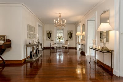 Luxury Villa Photo #20