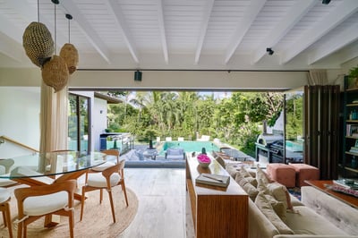 Luxury Villa Photo #15