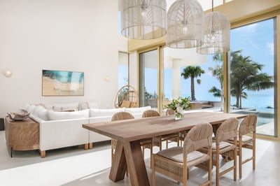 Luxury Villa Photo #20