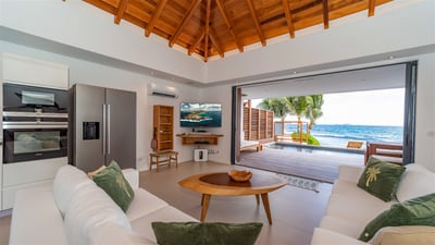 Luxury Villa Photo #15