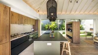 Luxury Villa Photo #31