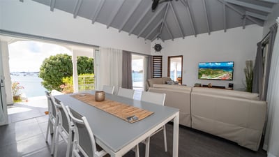 Luxury Villa Photo #30
