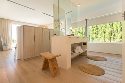 Luxury Villa Photo #27