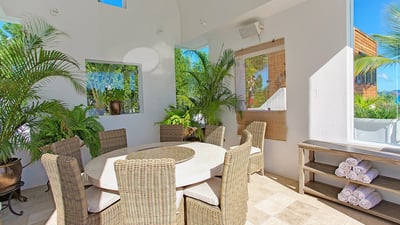 Luxury Villa Photo #36