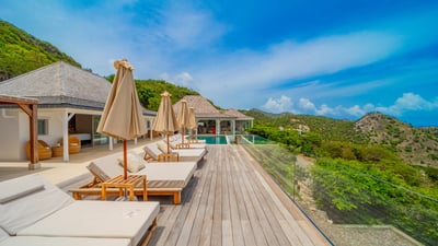 Luxury Villa Photo #2