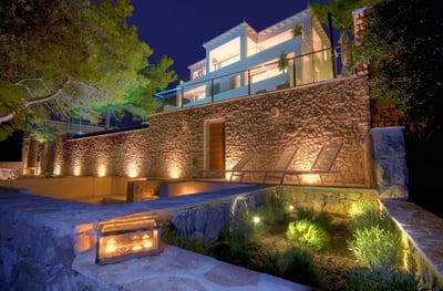 Luxury Villa Photo #25