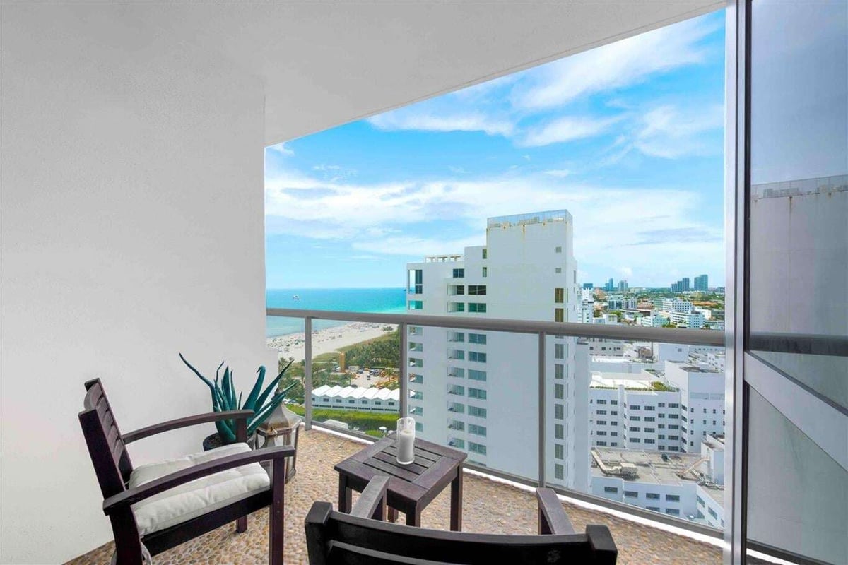 #2402 | 2 BDM Ocean View apartment rental - 17