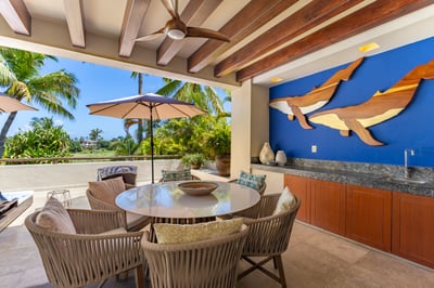 Luxury Villa Photo #9
