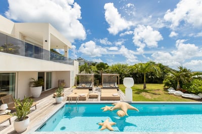 Luxury Villa Photo #3