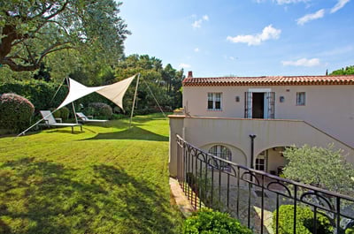 Luxury Villa Photo #9