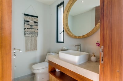 Luxury Villa Photo #22