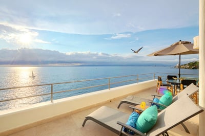 Luxury Villa Photo #12