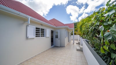 Luxury Villa Photo #5