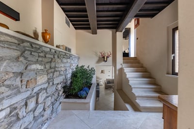Luxury Villa Photo #28