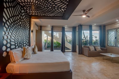 Luxury Villa Photo #55