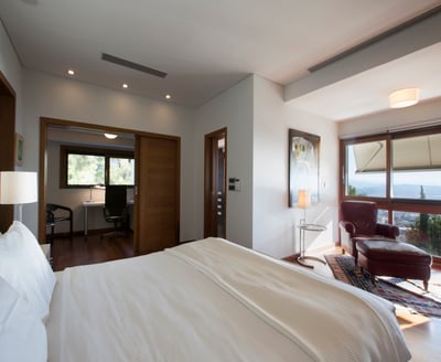 Luxury Villa Photo #40