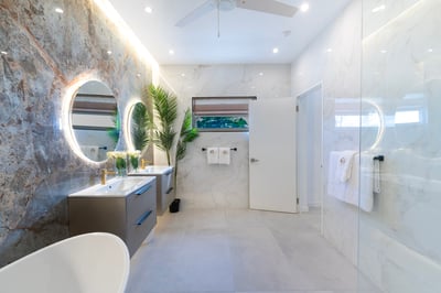 Luxury Villa Photo #38