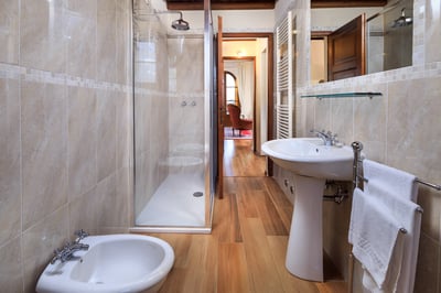 Luxury Villa Photo #17