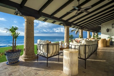 Luxury Villa Photo #3