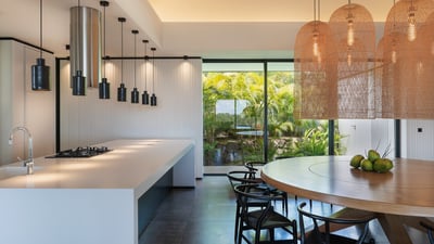 Kitchen & Dining Area