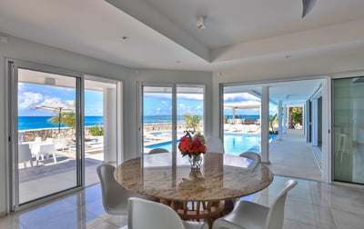 Luxury Villa Photo #14