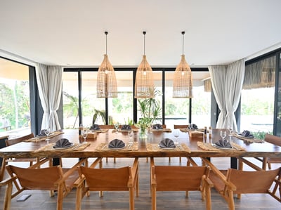 Luxury Villa Photo #18
