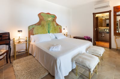 Luxury Villa Photo #45