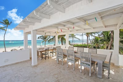 Luxury Villa Photo #6
