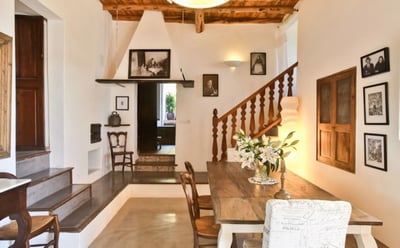 Luxury Villa Photo #11