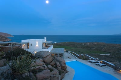 Luxury Villa Photo #10