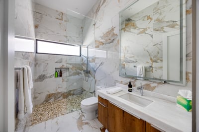 Luxury Villa Photo #33