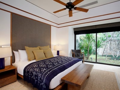Luxury Villa Photo #26