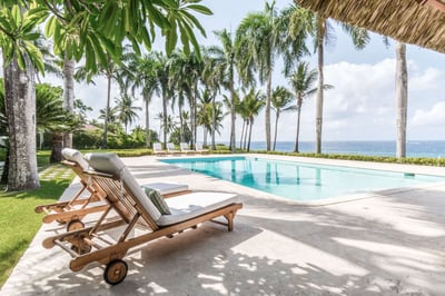 Luxury Villa Photo #2